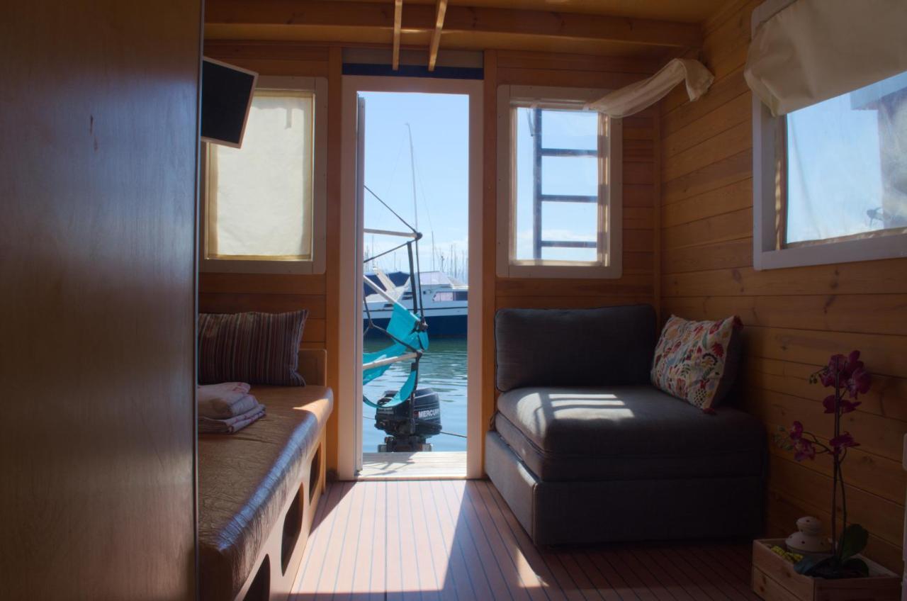 Houseboat Cagliari Ξενοδοχείο Εξωτερικό φωτογραφία