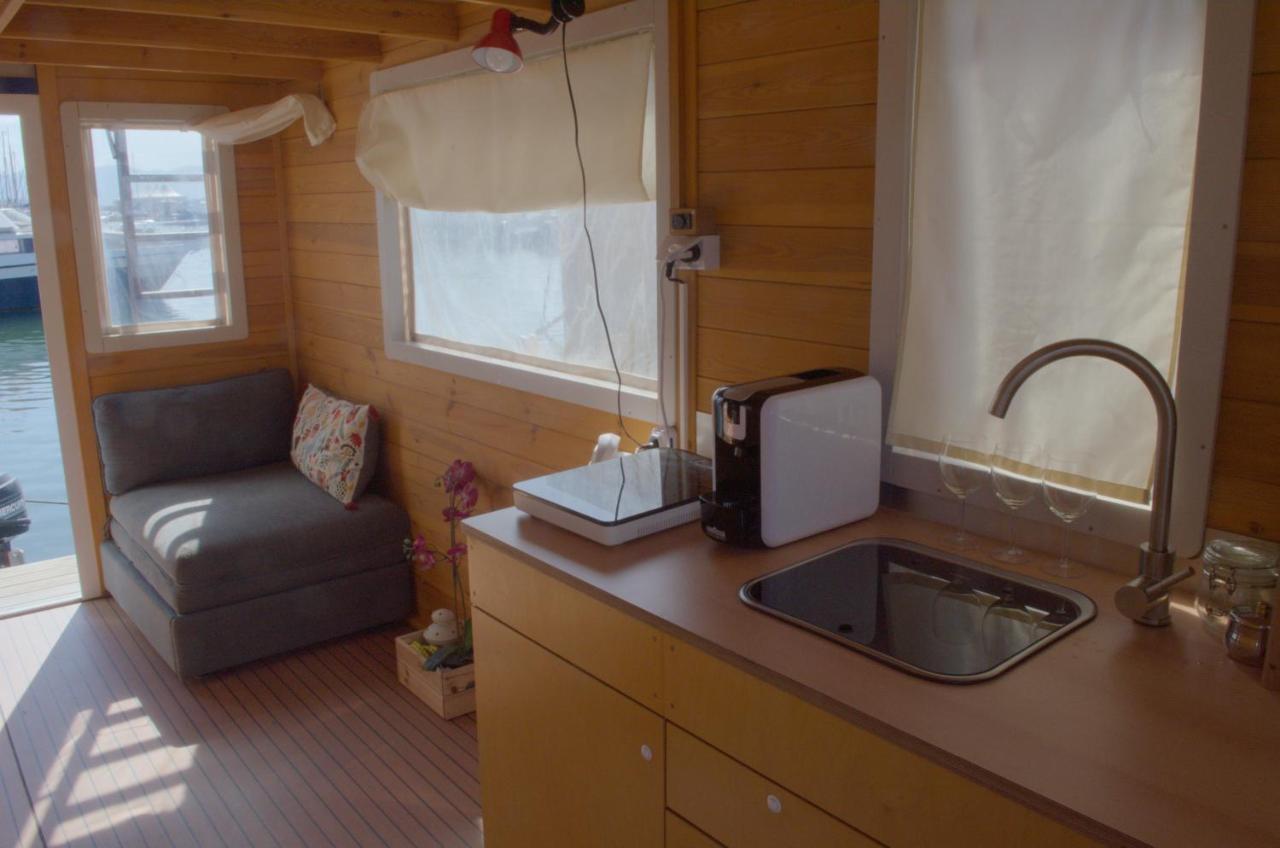 Houseboat Cagliari Ξενοδοχείο Εξωτερικό φωτογραφία