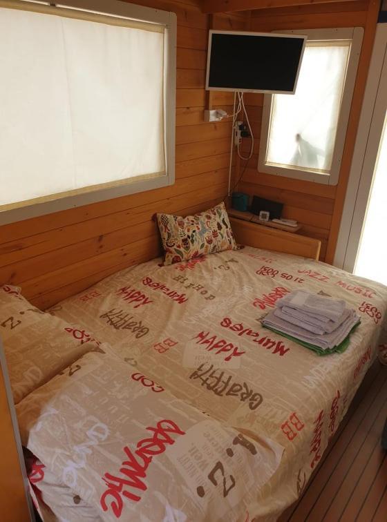 Houseboat Cagliari Ξενοδοχείο Εξωτερικό φωτογραφία